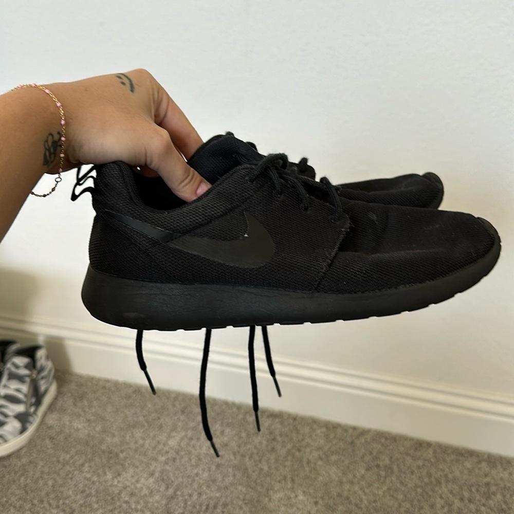 Black Nike shoes